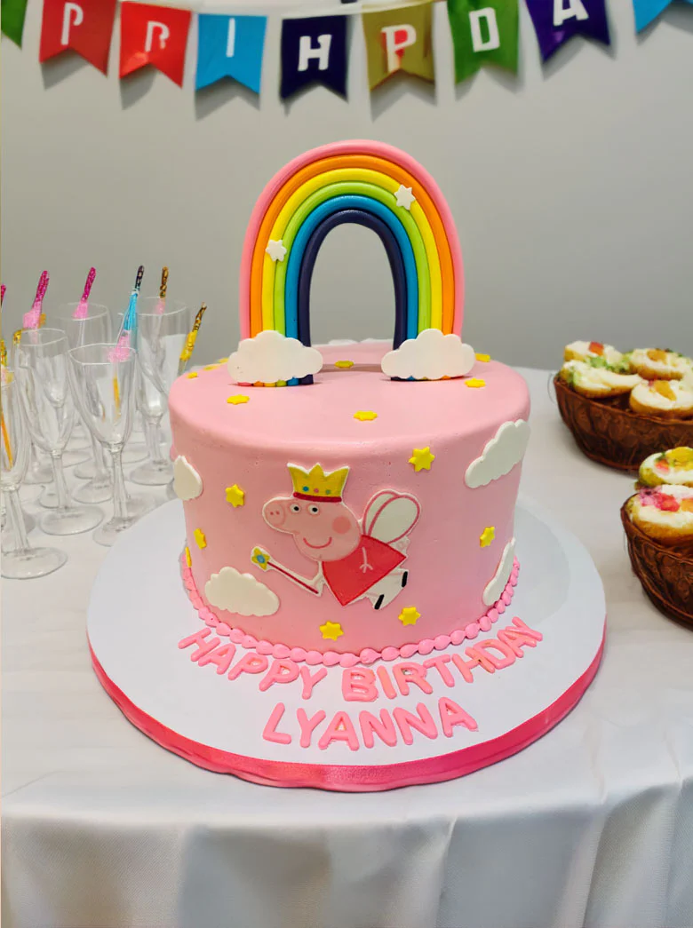 Peppa Pig Rainbow Fondant Cake - Image 4