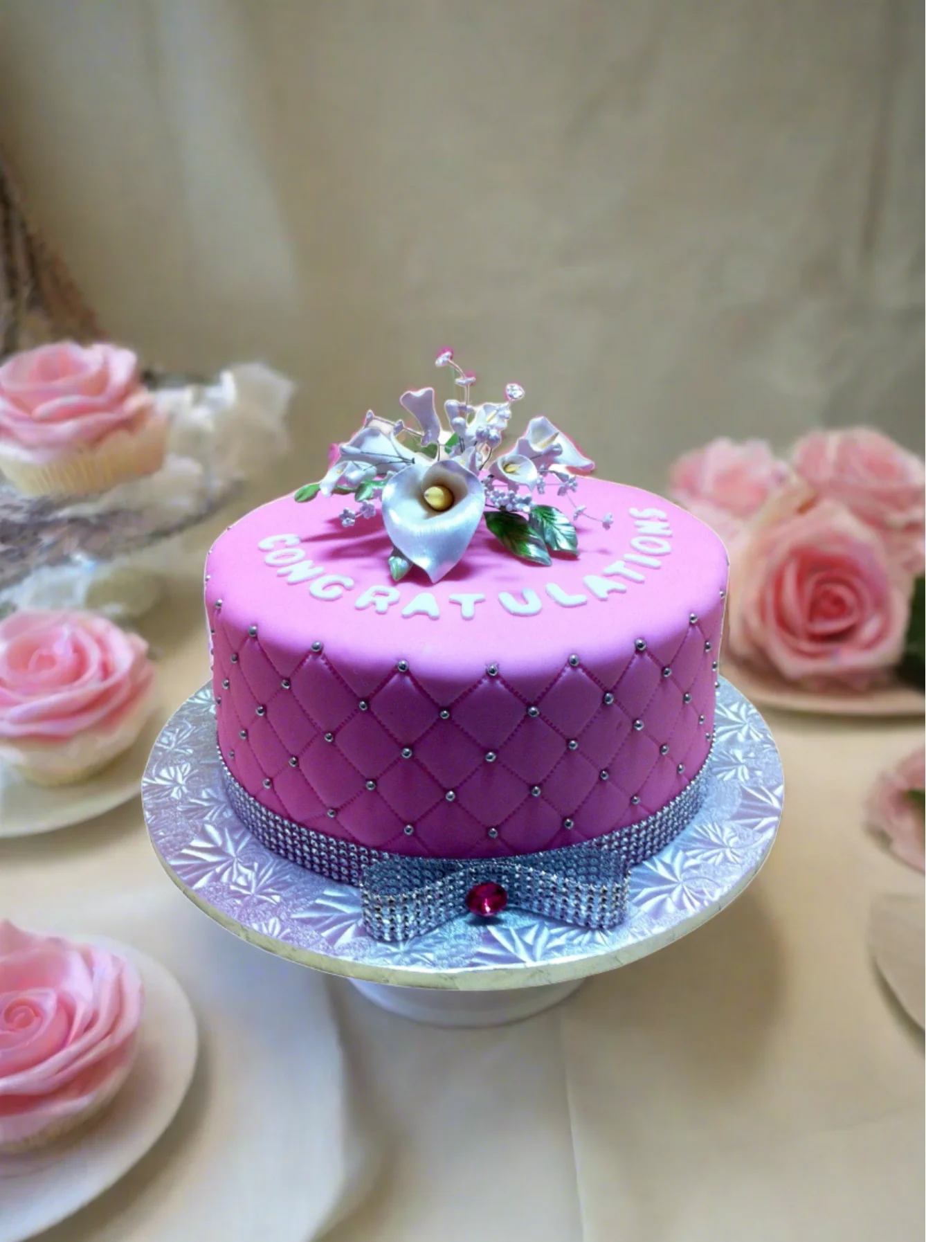 Pink Fondant Cake - Image 2