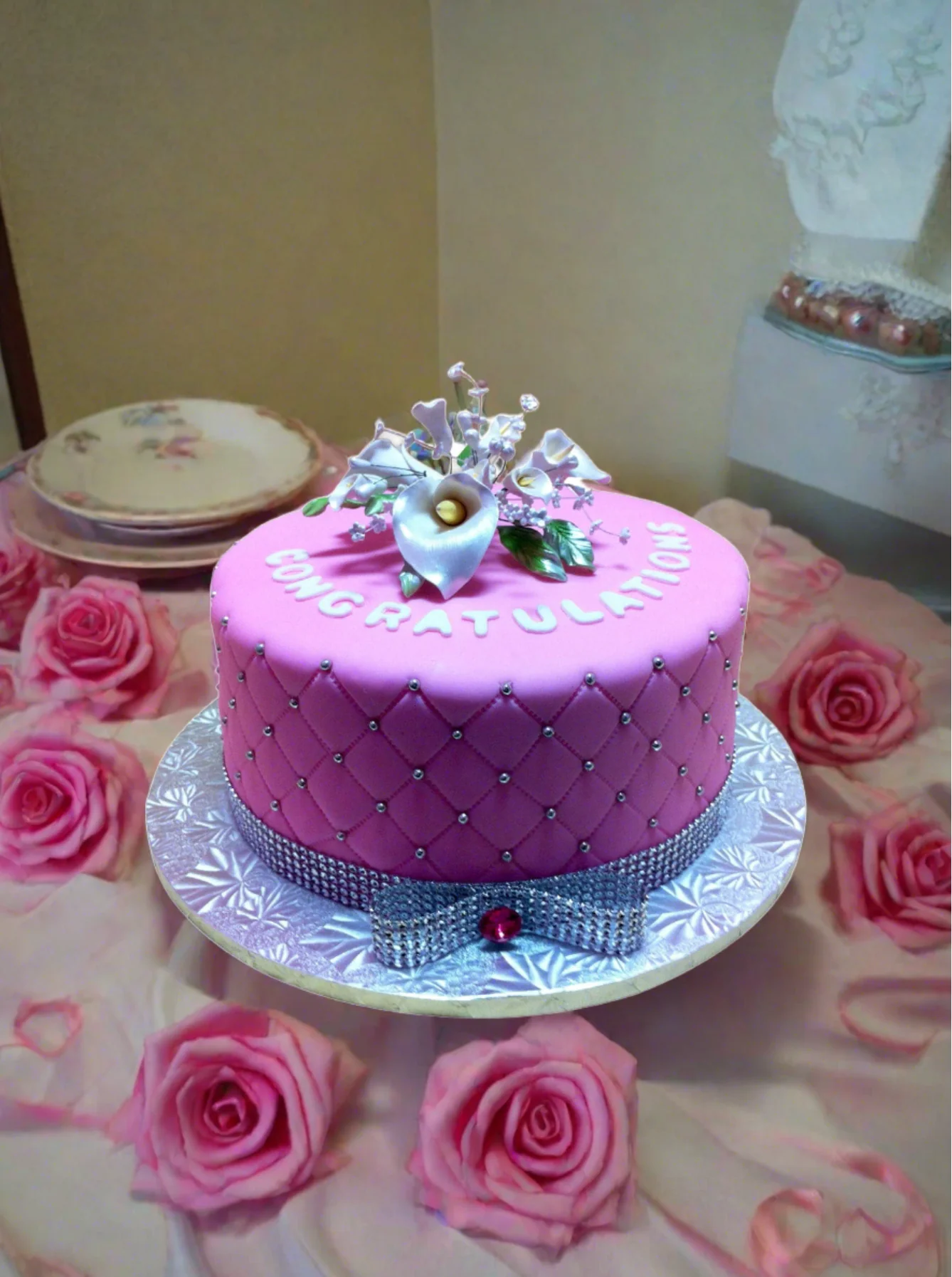 Pink Fondant Cake - Image 3