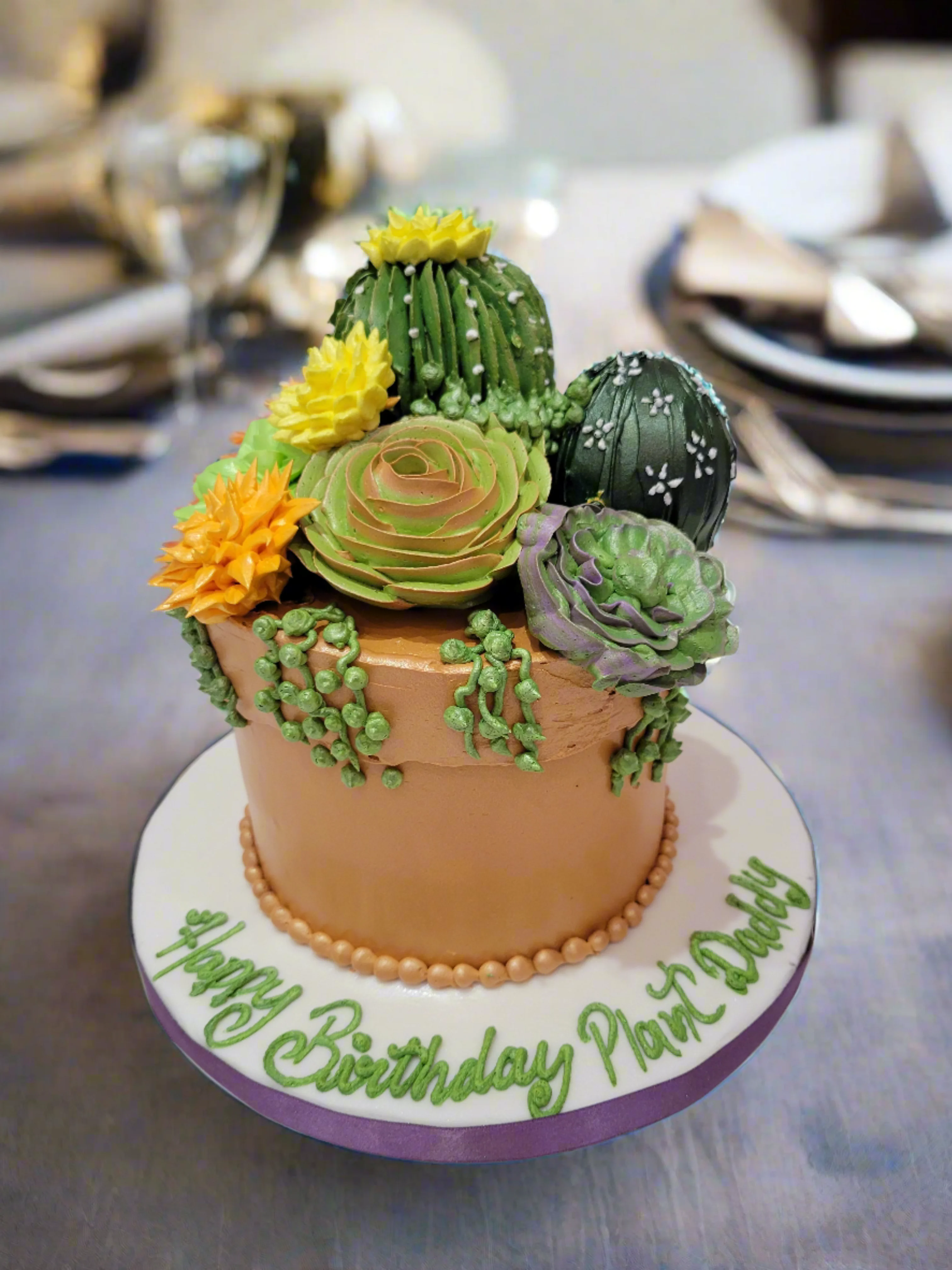 Plant Theme Cream Cake - Image 8