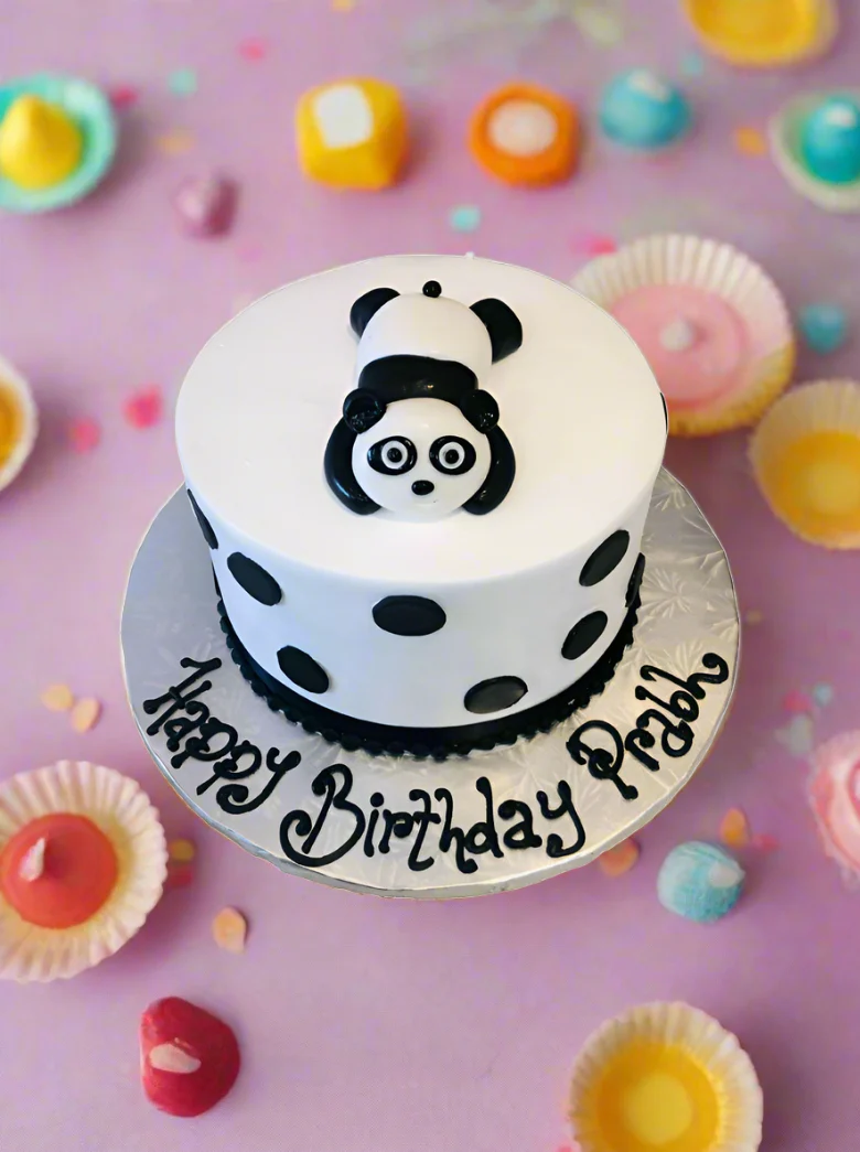Prabh Panda Fondant Cake - Image 3