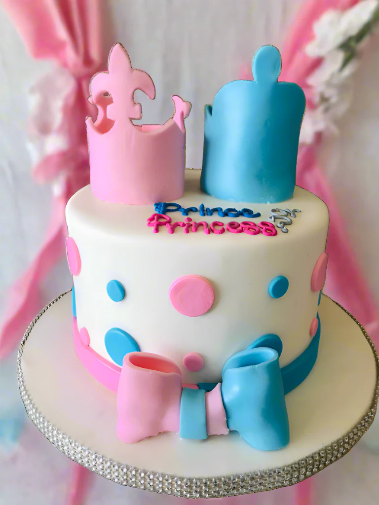 Prince Or Princess Crown Cake - Image 8