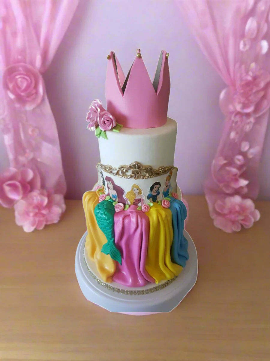 Princess Crown Fondant Cake - Image 3