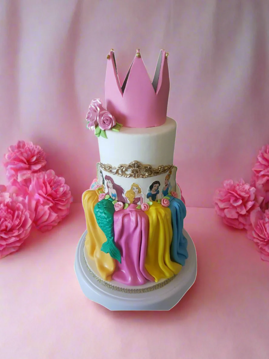 Princess Crown Fondant Cake - Image 4