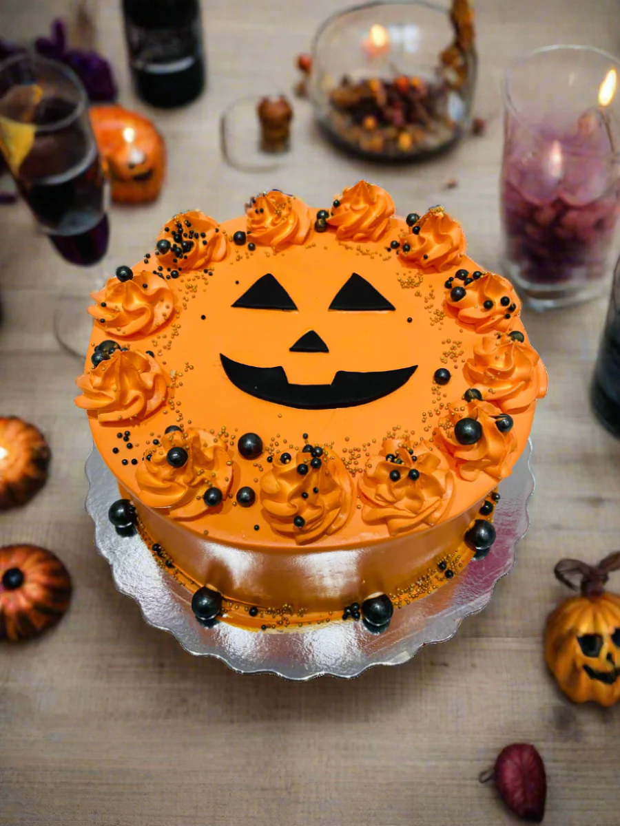 Pumpkin Halloween Cake - Image 4