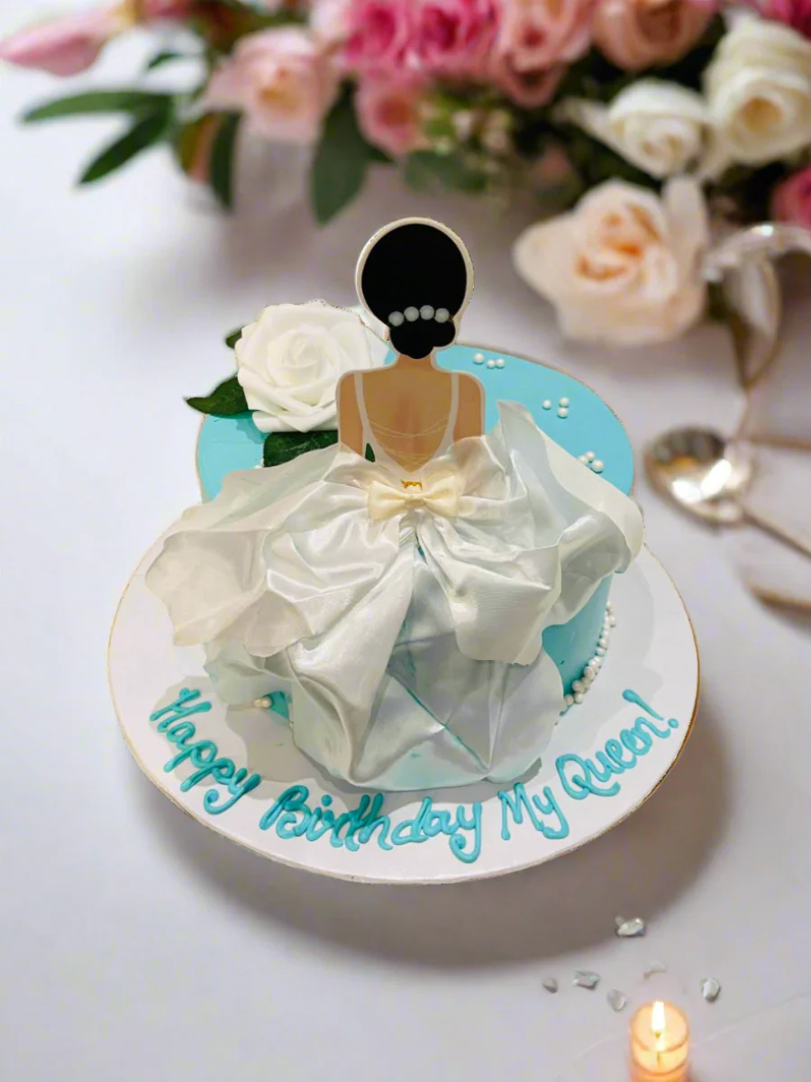 Queen Birthday Cake - Image 2