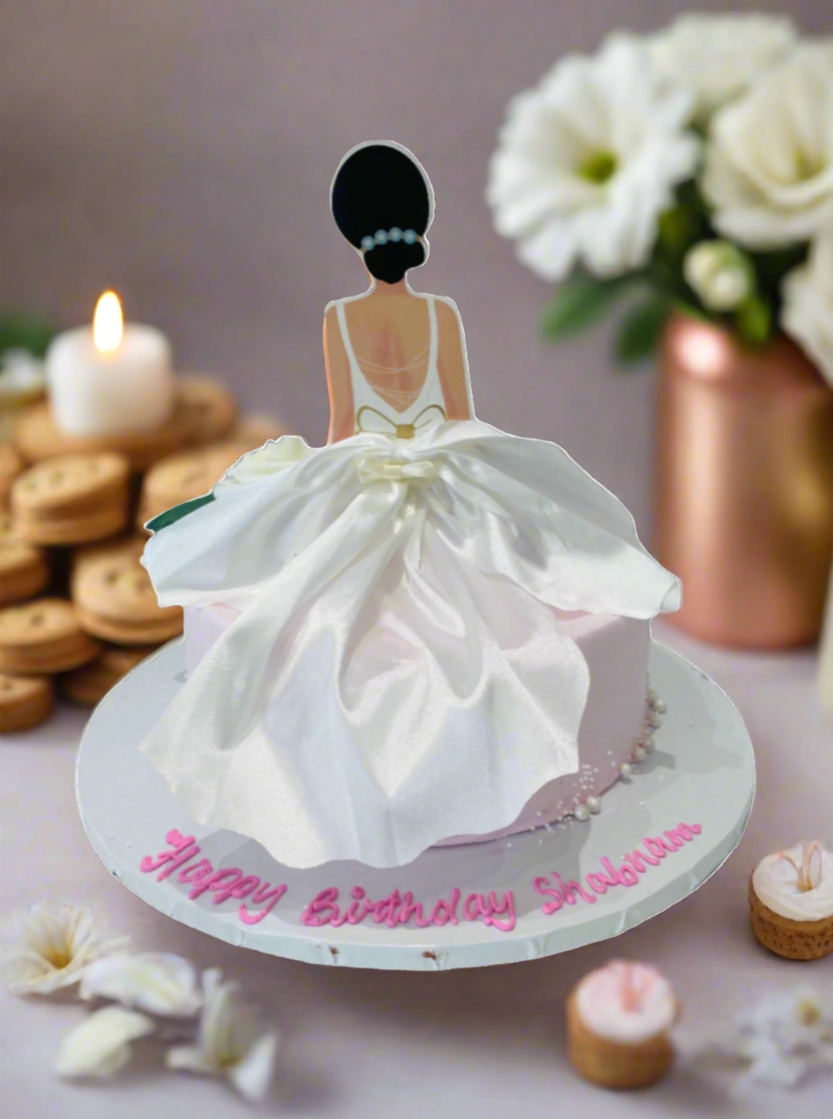 Queen Birthday Cake - Image 8