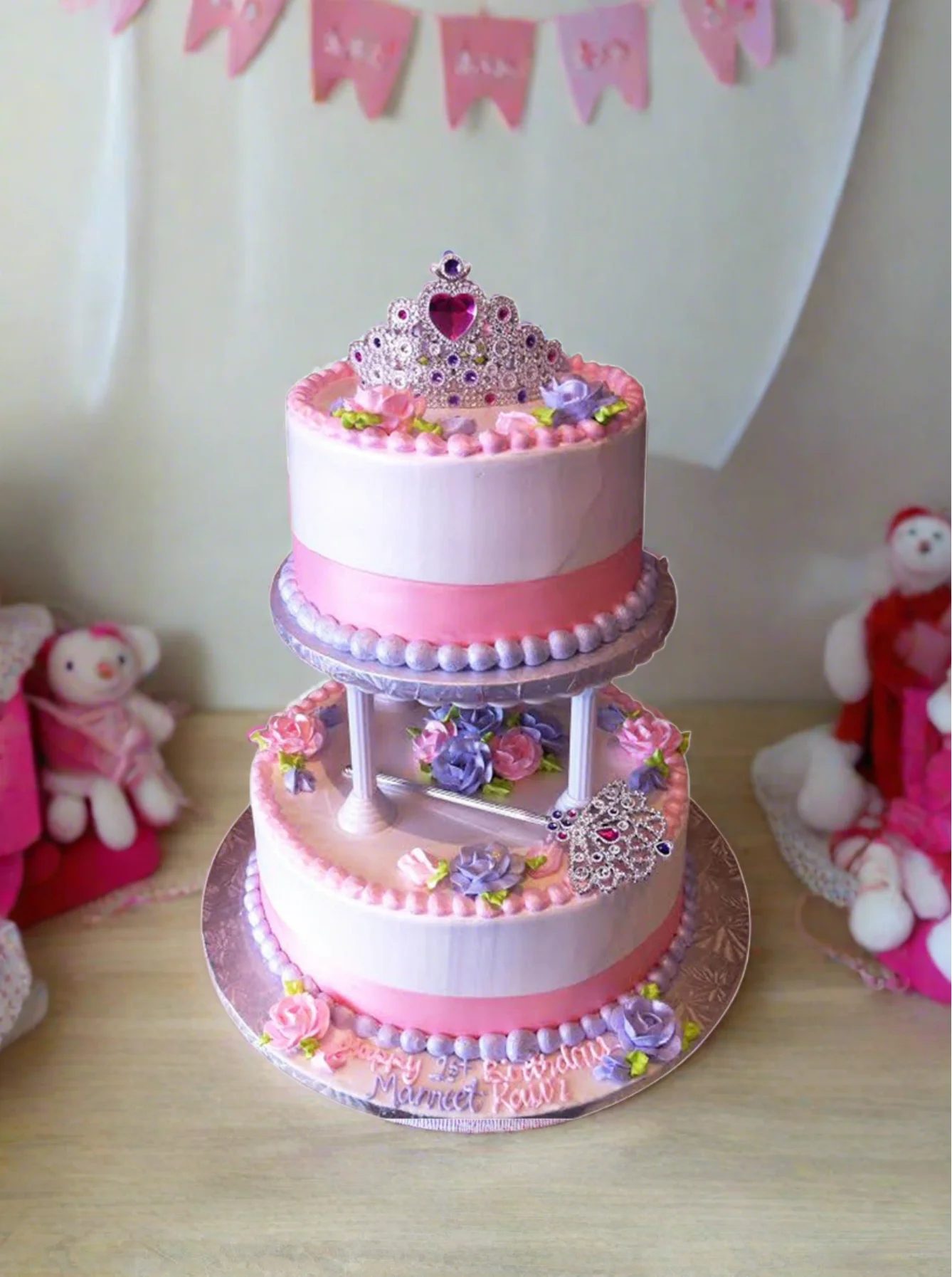 Queen Crown Tiered Cake - Image 2