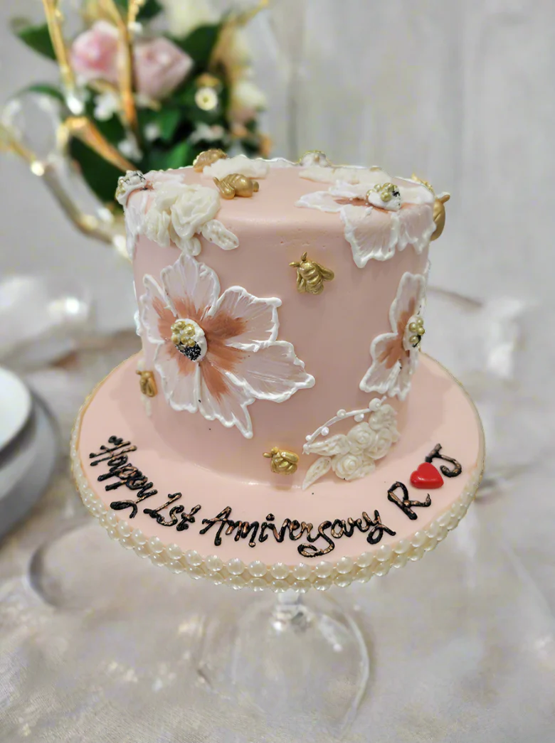 R & J Fondant Cake - Image 2