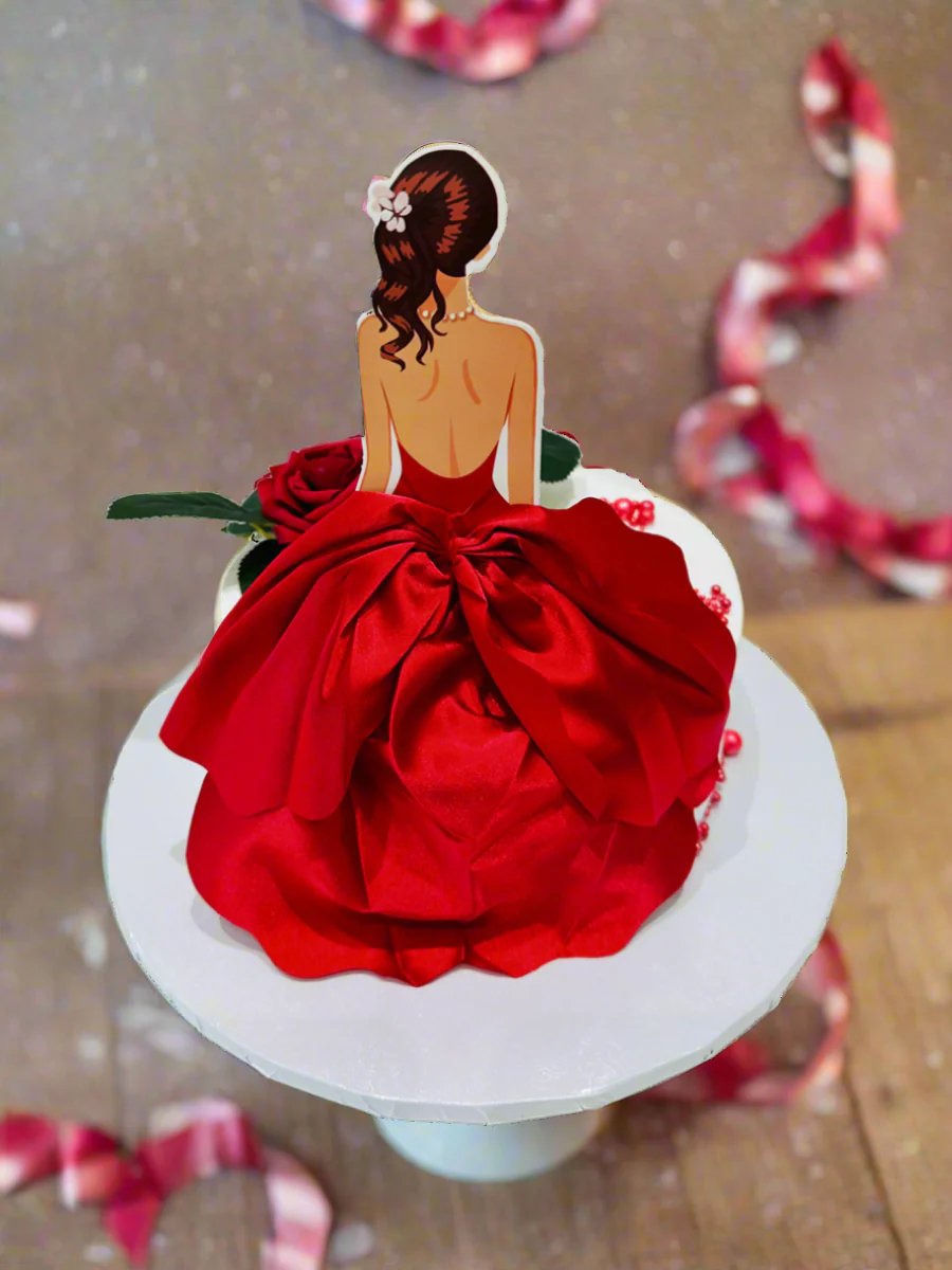 Red Queen Birthday Cake - Image 2