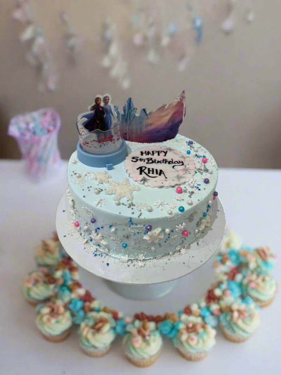 Rhia Frozen Toy Cake - Image 3