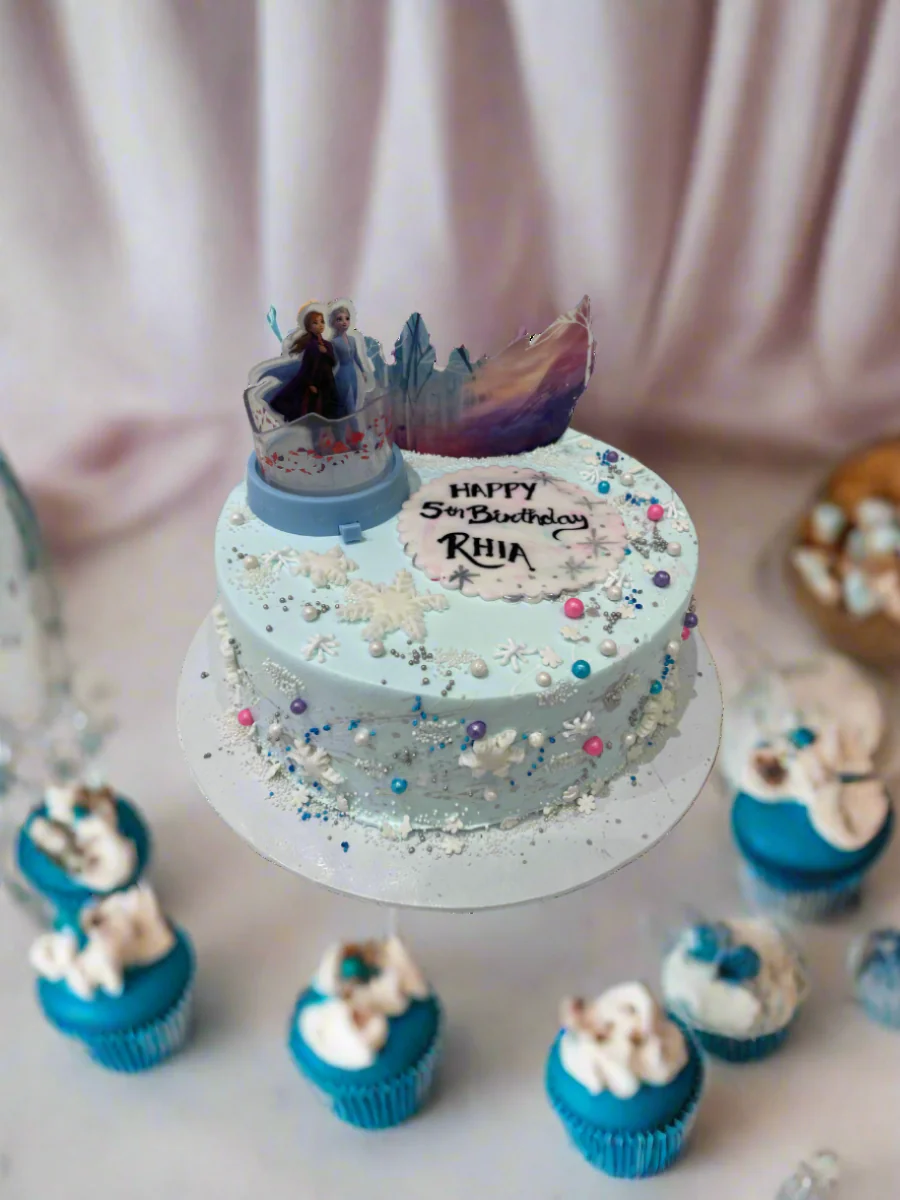 Rhia Frozen Toy Cake - Image 4