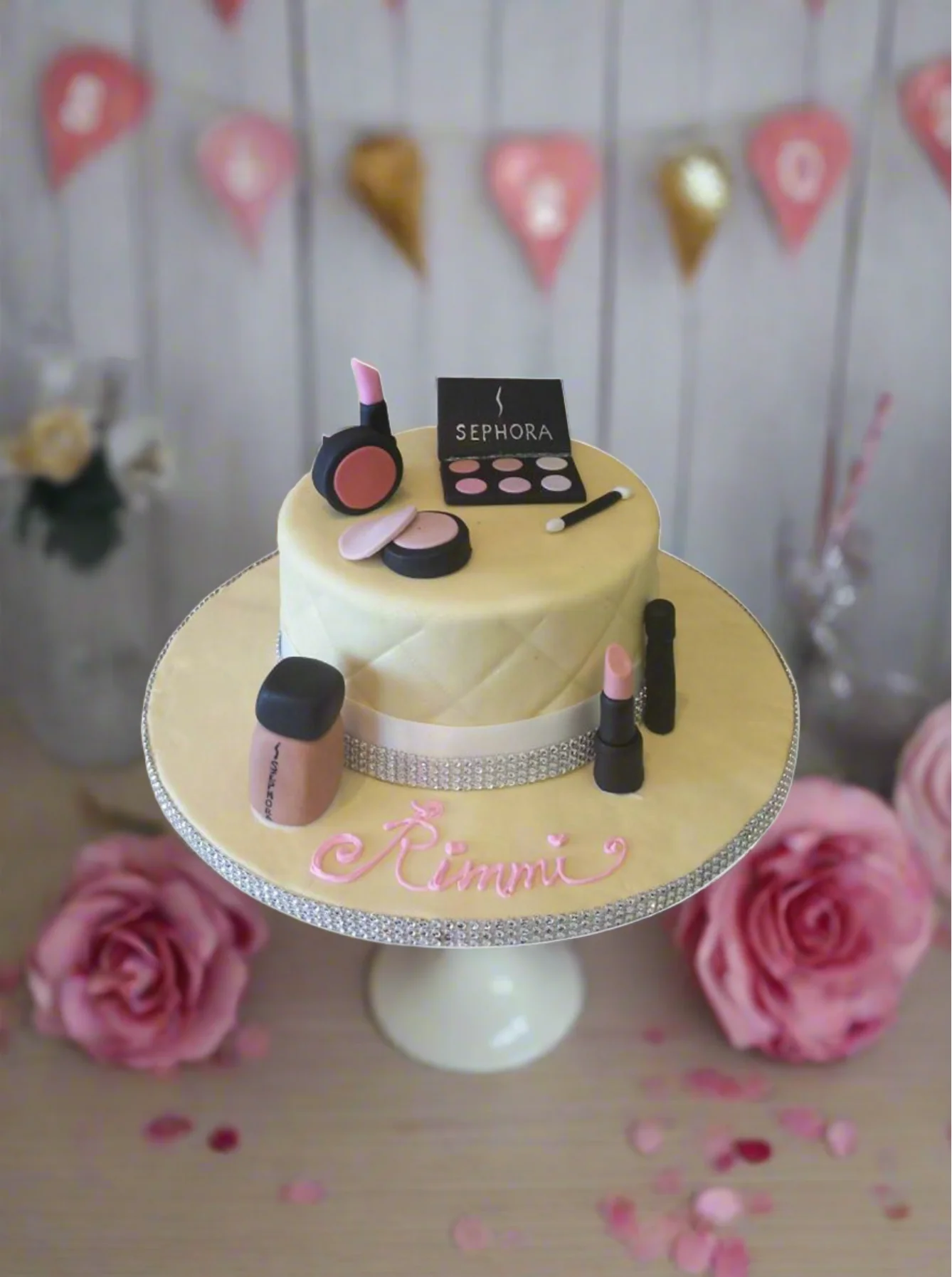 Rimmi Sephora Fondant Cake - Image 3