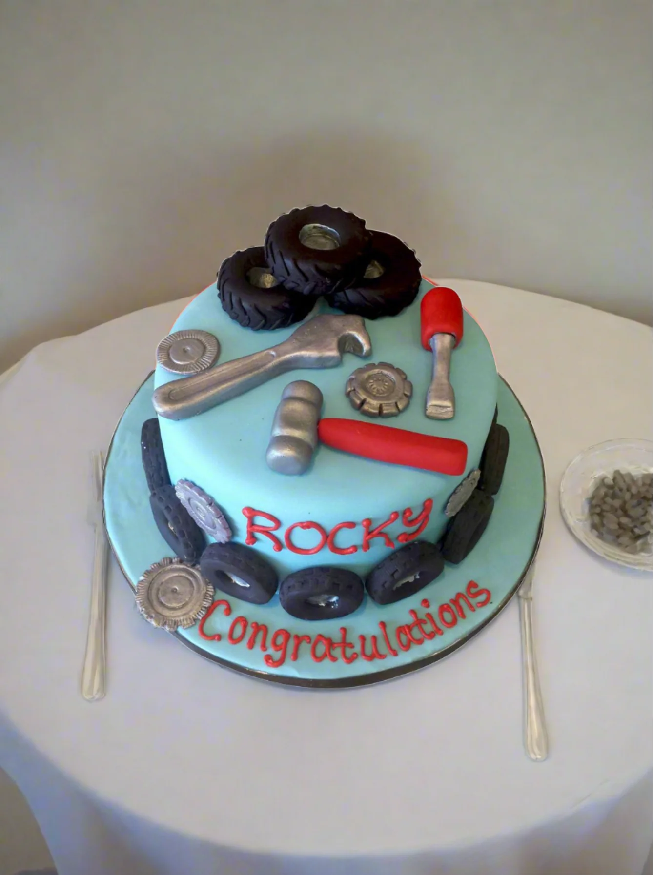 Rocky Mechanic Fondant Cake - Image 2