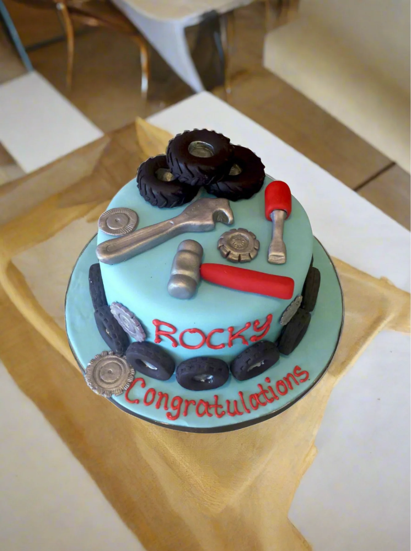 Rocky Mechanic Fondant Cake - Image 4
