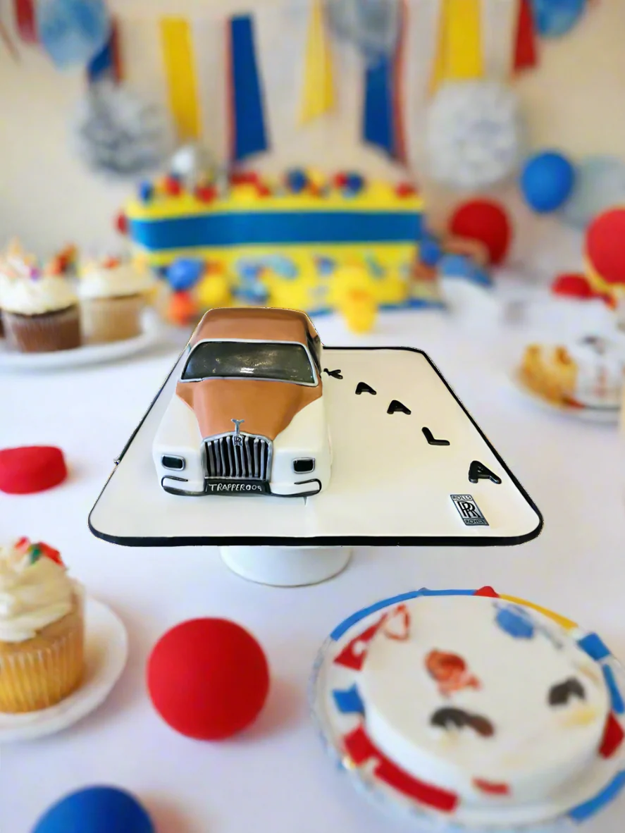 Rolls-Royce 3D Molded Car Cake - Image 2