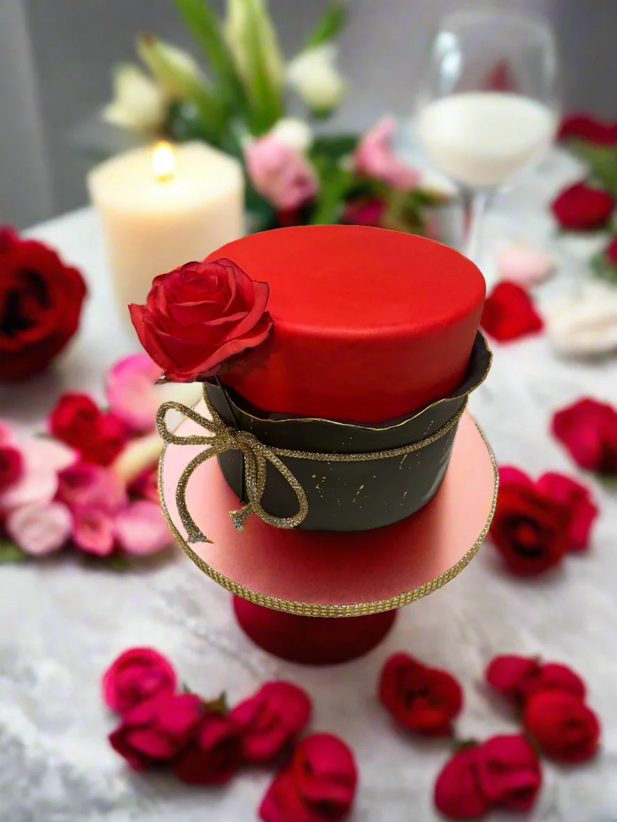 Rose Fondant Cake - Image 3