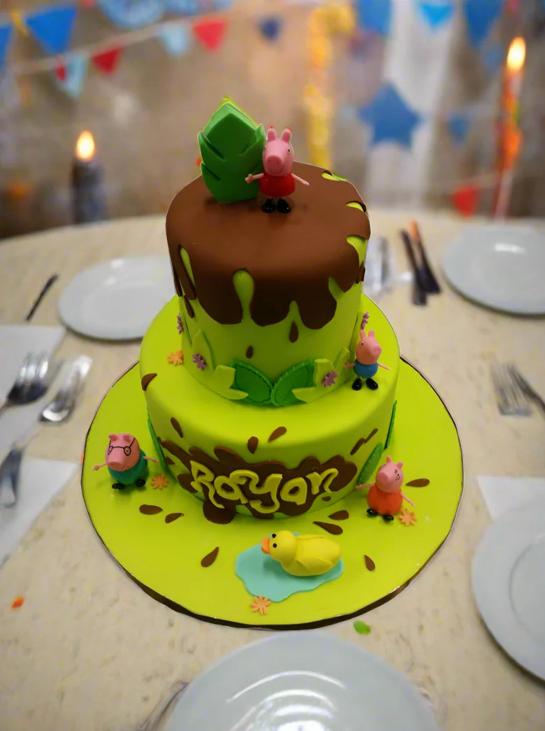 Royan Peppa Pig Fondant Cake - Image 2