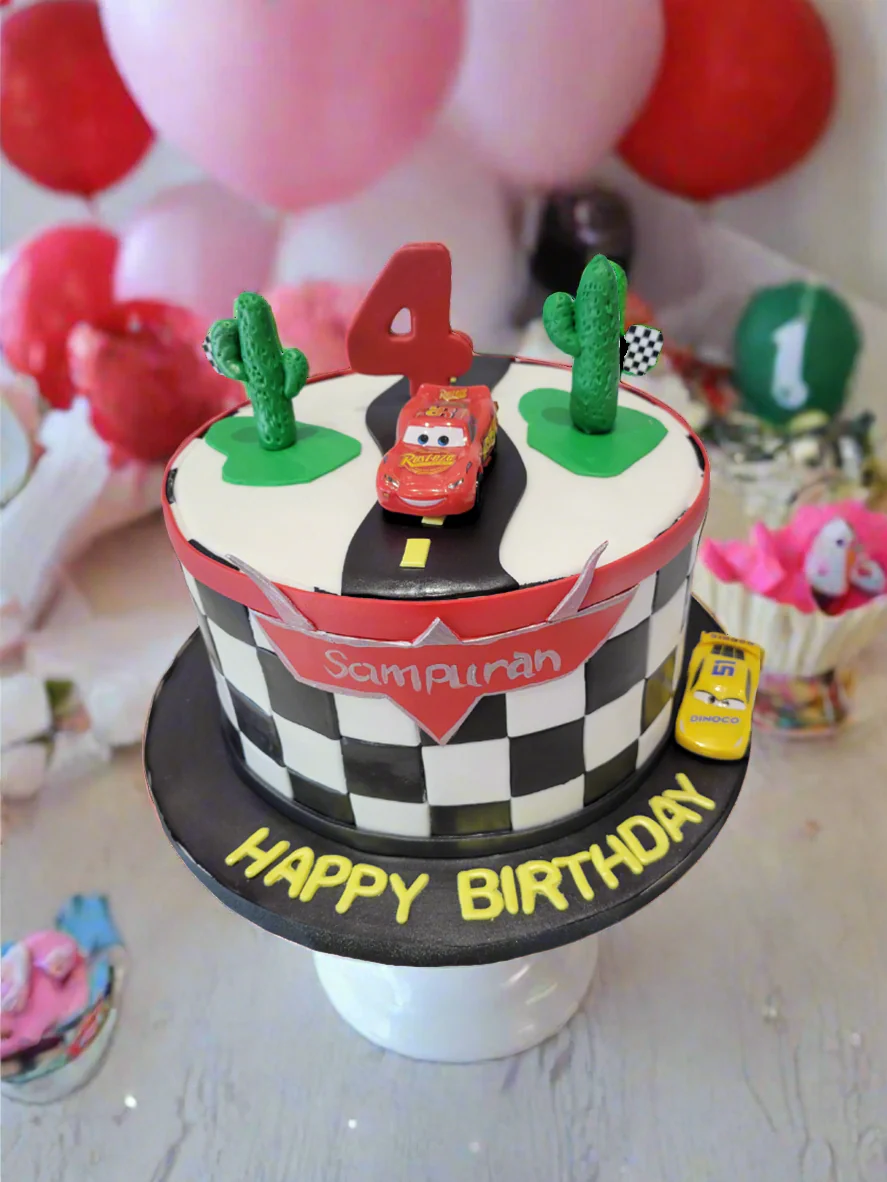 Sampuran Car Fondant Cake - Image 3