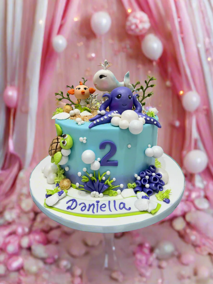 Sea Life Fondant Cake - Image 3