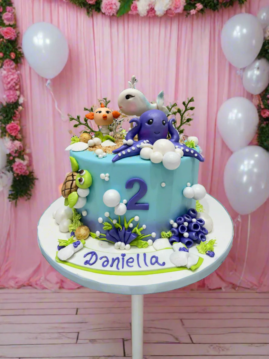 Sea Life Fondant Cake - Image 7