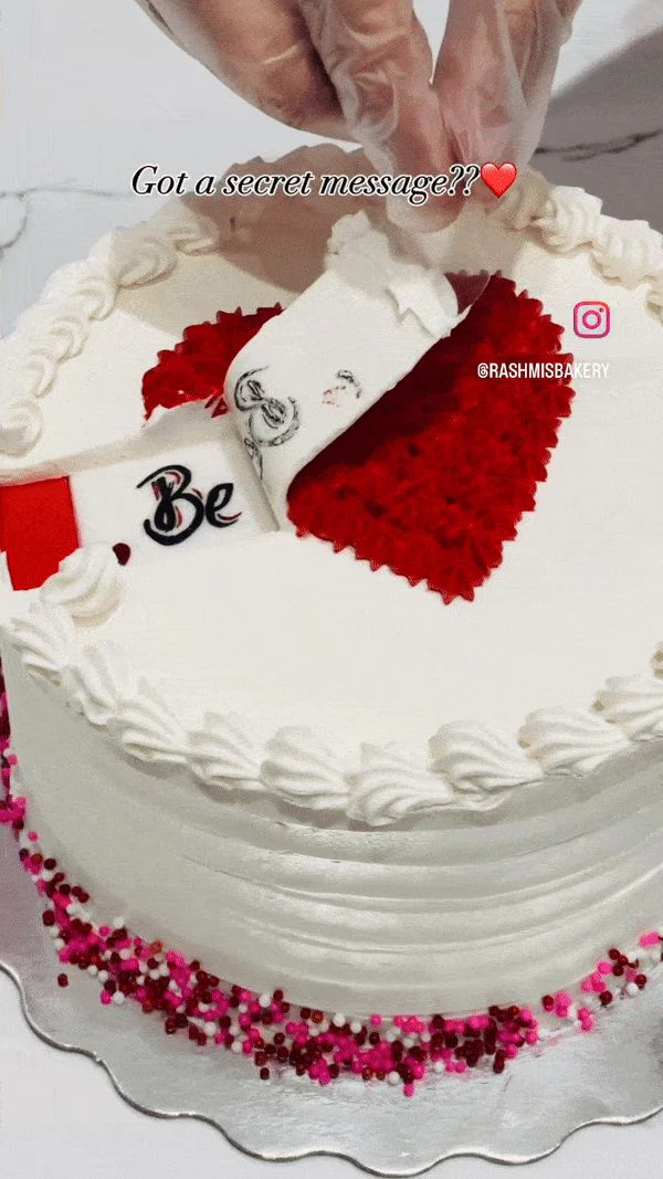 Secret Message Reveal Cake - Image 4