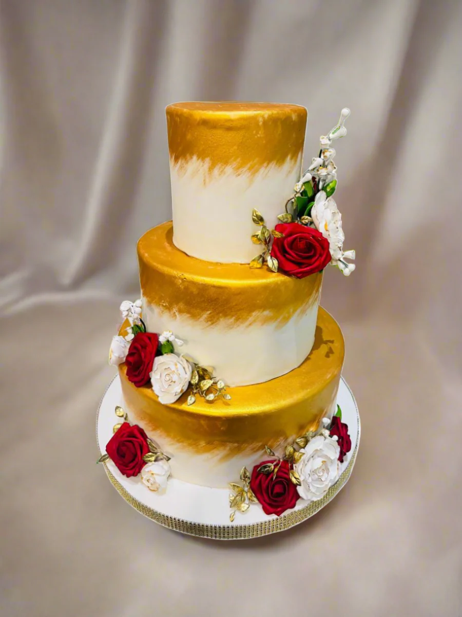 Selena Gold Fondant Wedding Cake - Image 2