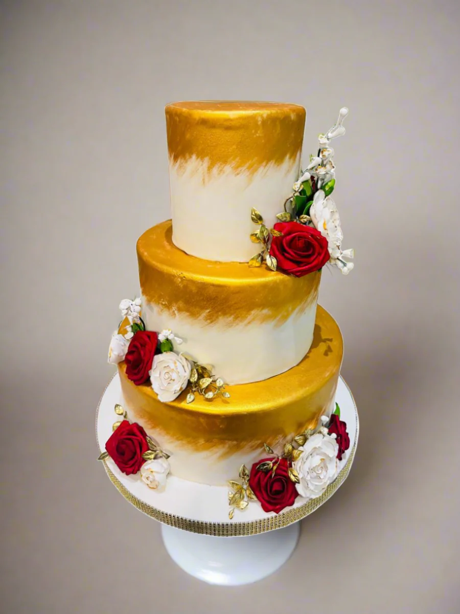 Selena Gold Fondant Wedding Cake - Image 3
