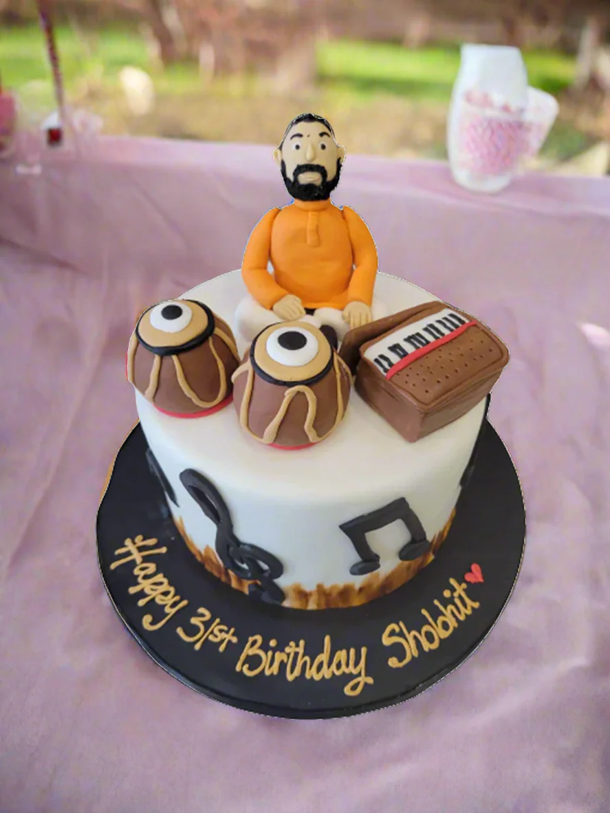 Shobhit Music Fondant Cake - Image 2