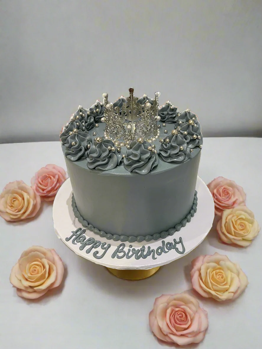 Silver Crown Birthday Cake - Image 3