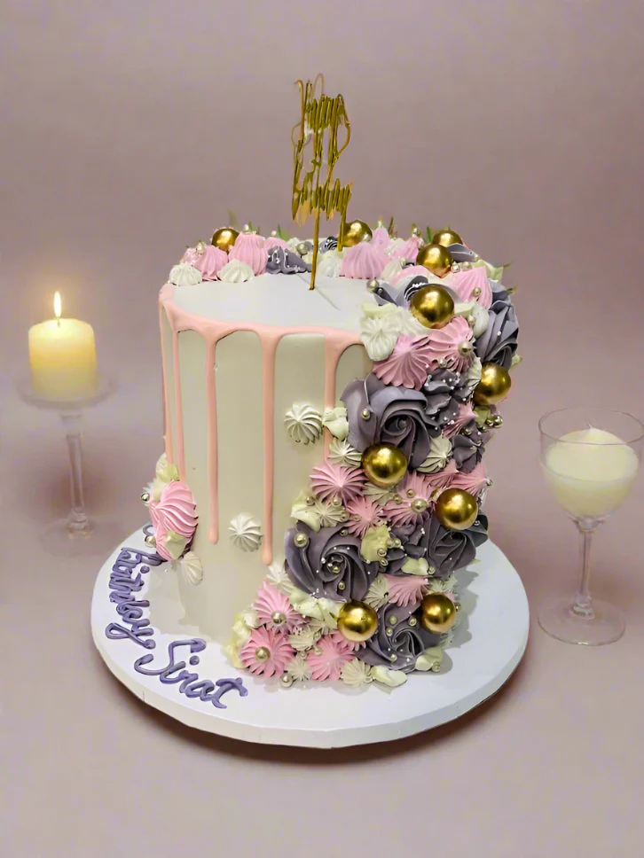 Sirat Gold Birthday Cake - Image 6