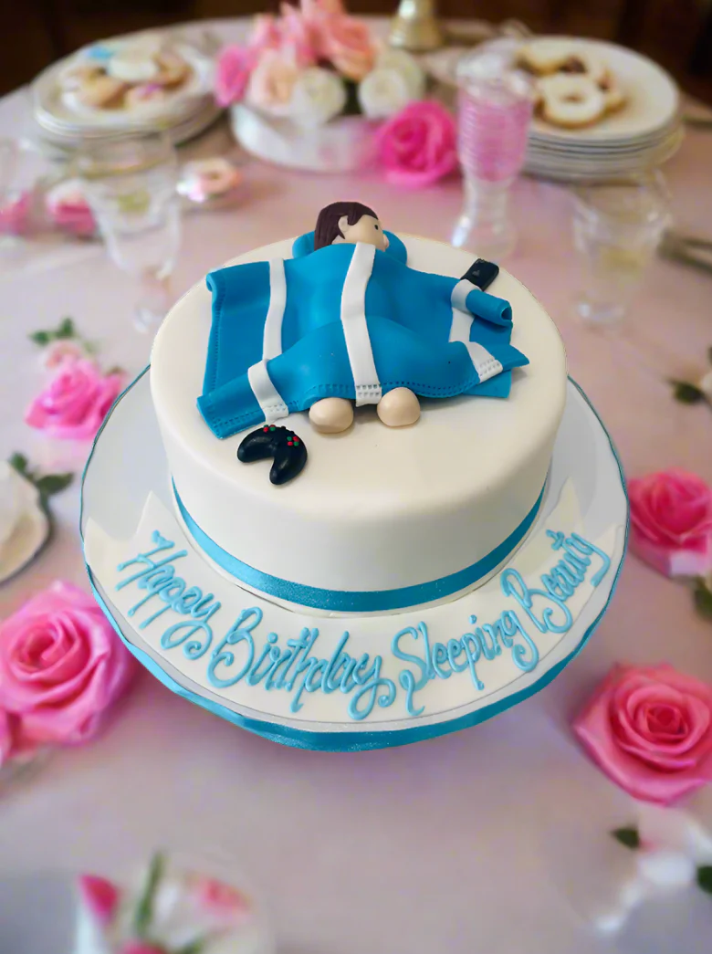 Sleeping Beauty Fondant Cake - Image 3