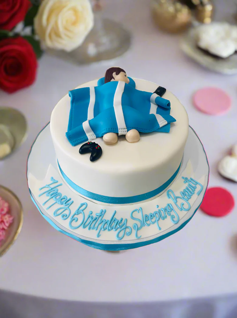 Sleeping Beauty Fondant Cake - Image 5