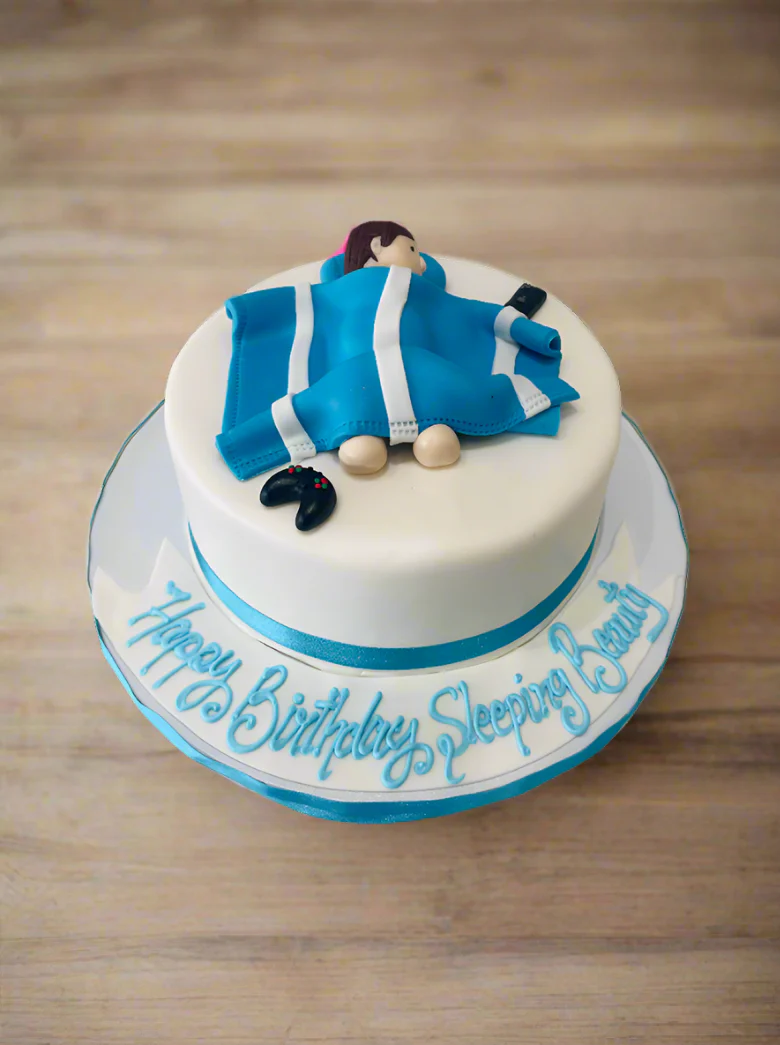 Sleeping Beauty Fondant Cake - Image 6