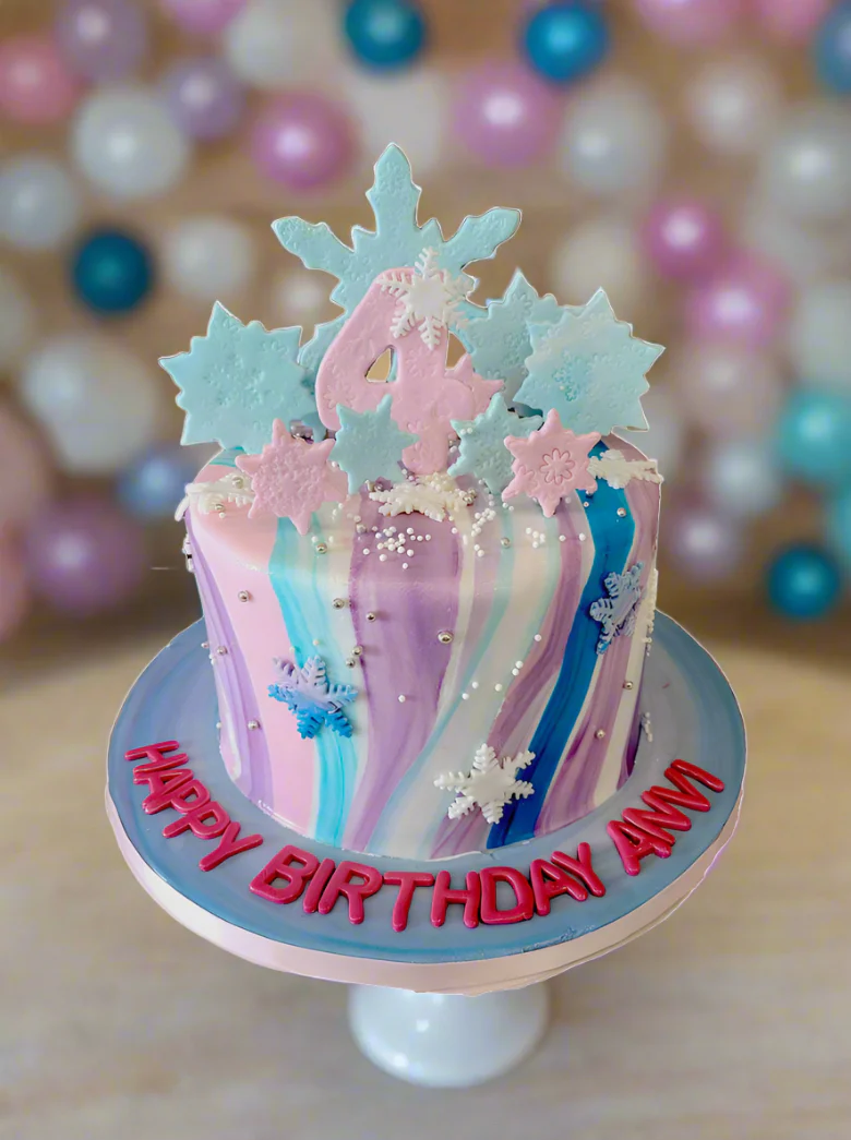 Snowflake Winter Wonderland Fondant Cake - Image 6