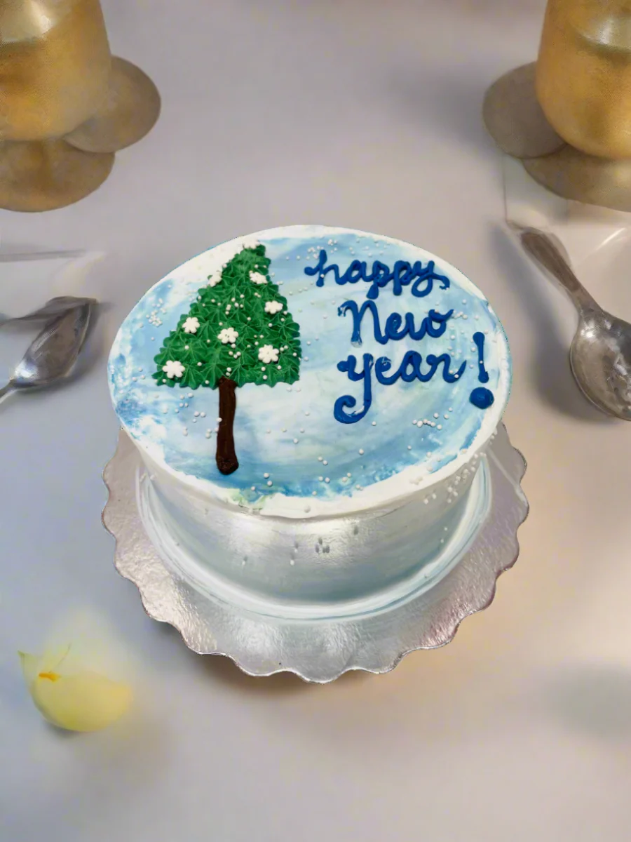 Snowy New Year Cake - Image 2
