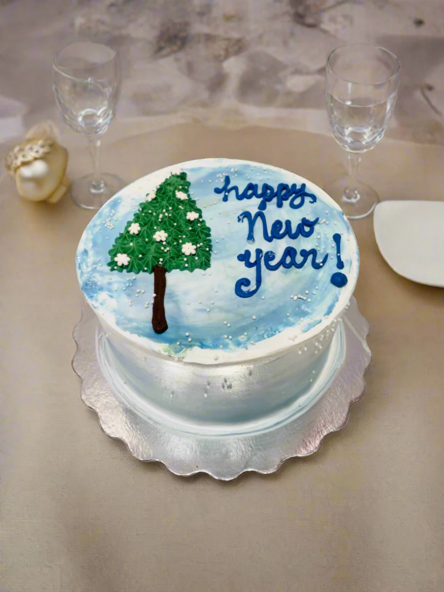 Snowy New Year Cake - Image 3