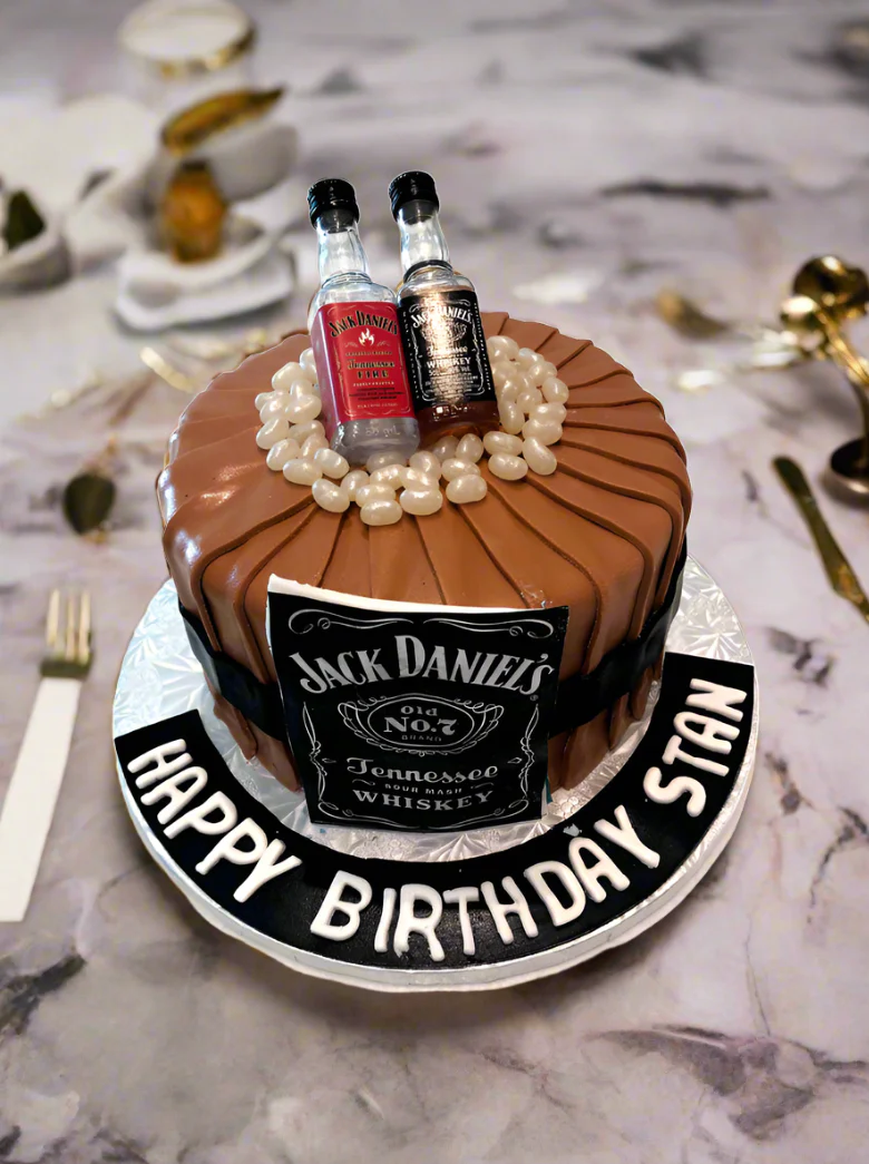 Stan Bottle Cake - Image 3
