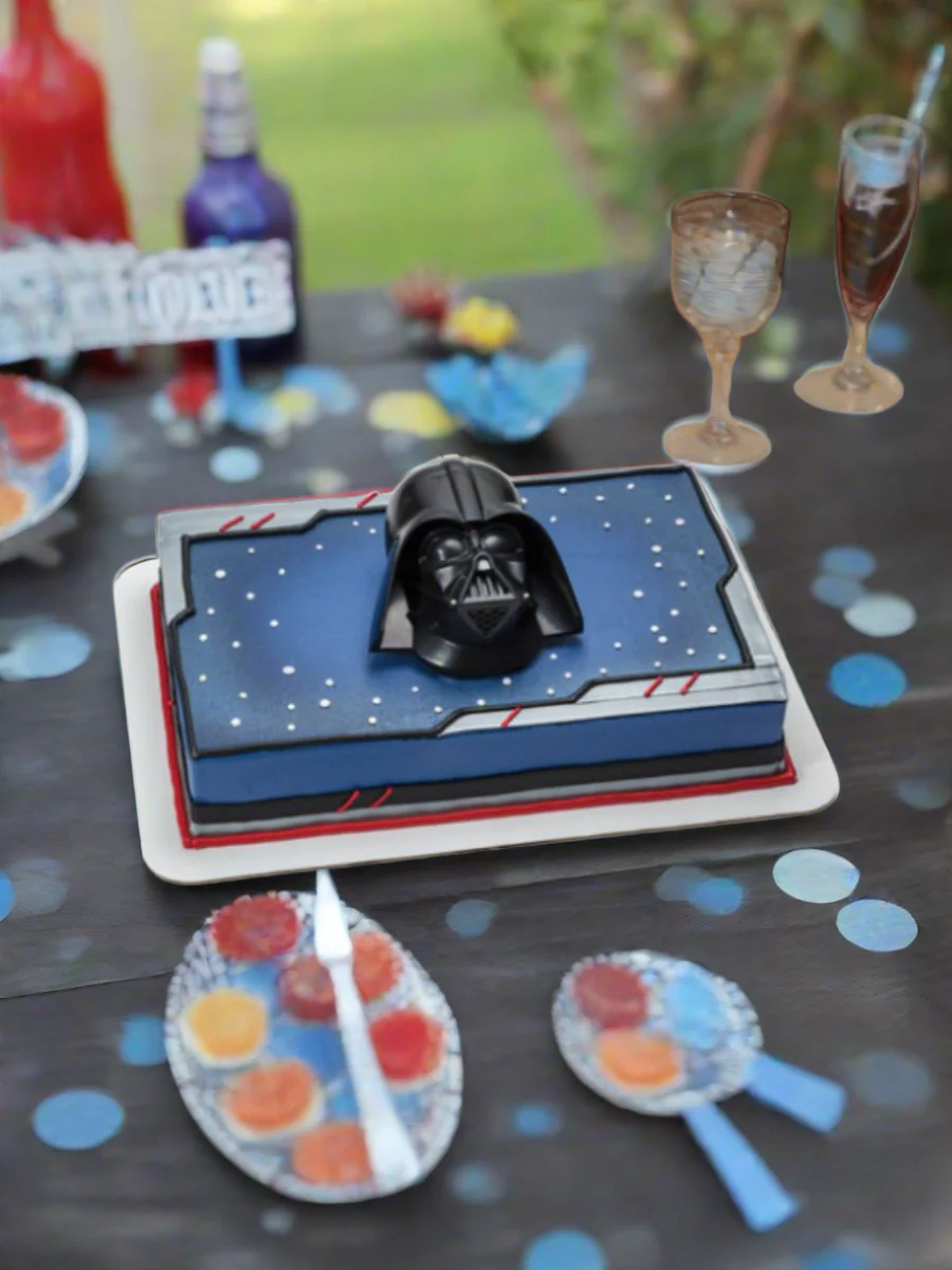 Star Wars Darth Vader Cake - Image 3