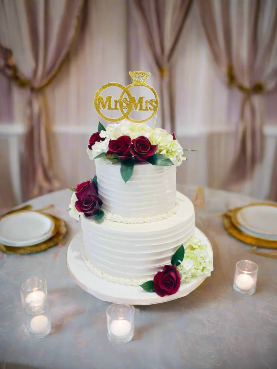 Steve Wedding Cake - Image 3