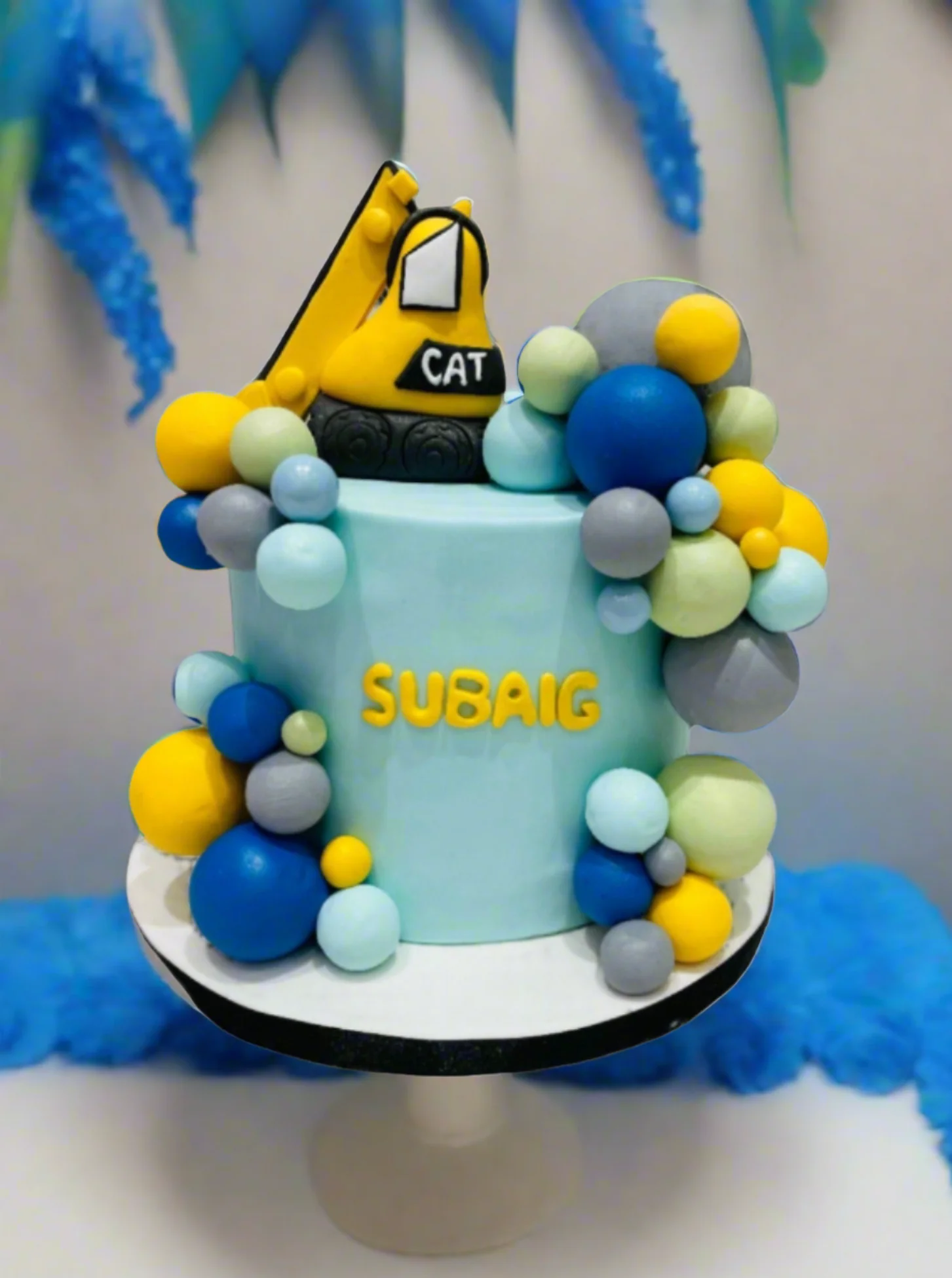 Subaig Construction Fondant Cake - Image 3