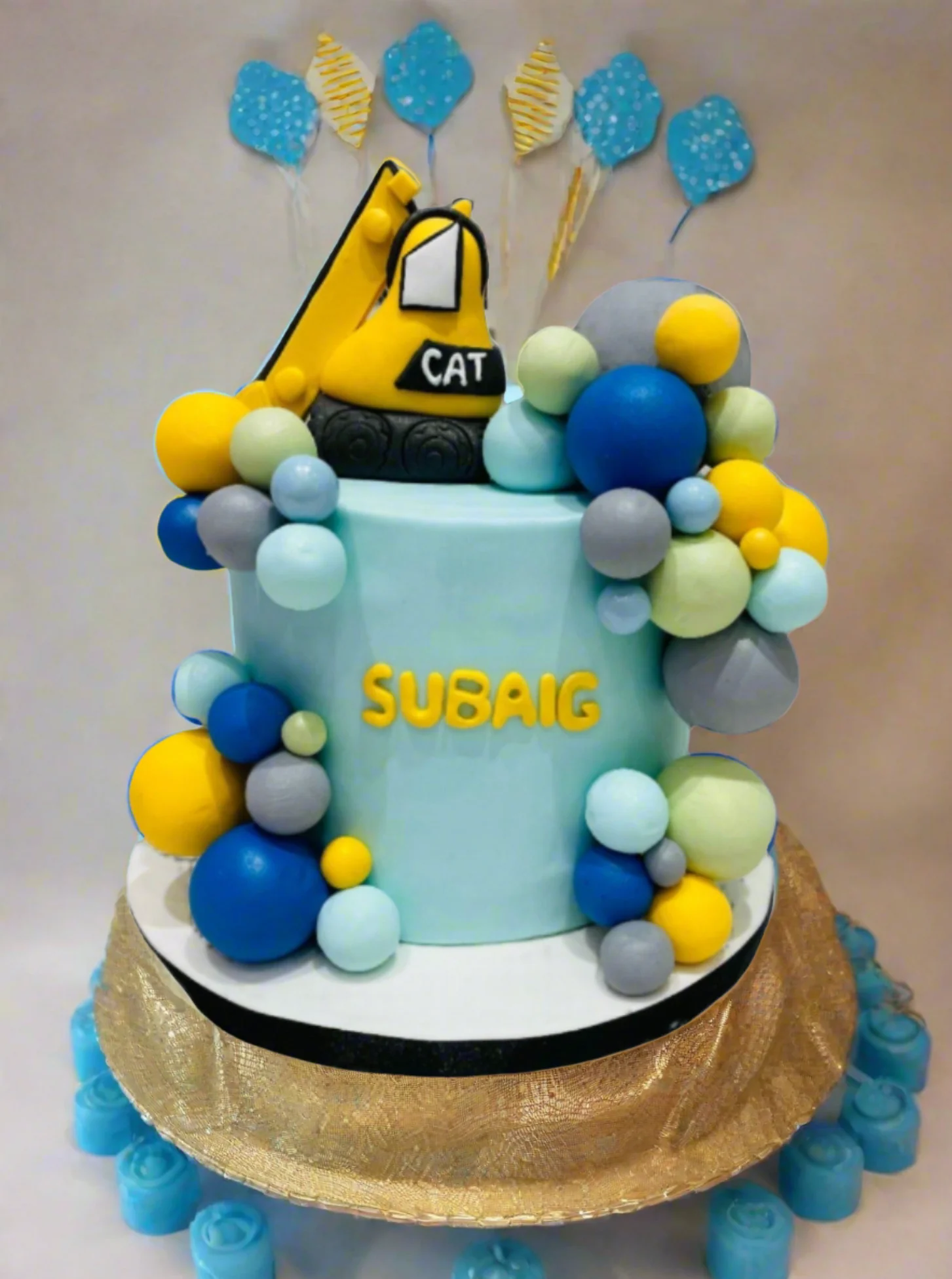 Subaig Construction Fondant Cake - Image 4