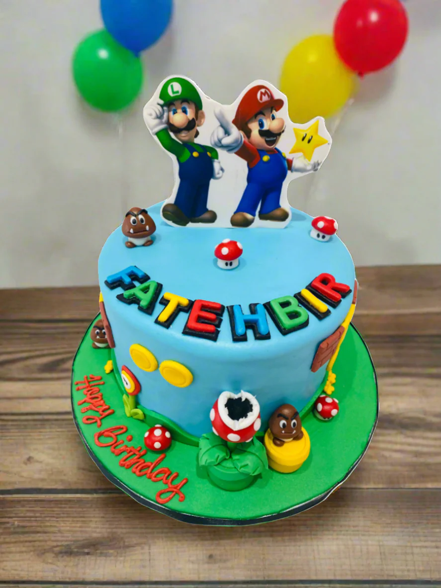 Super Mario Fondant Cake - Image 2