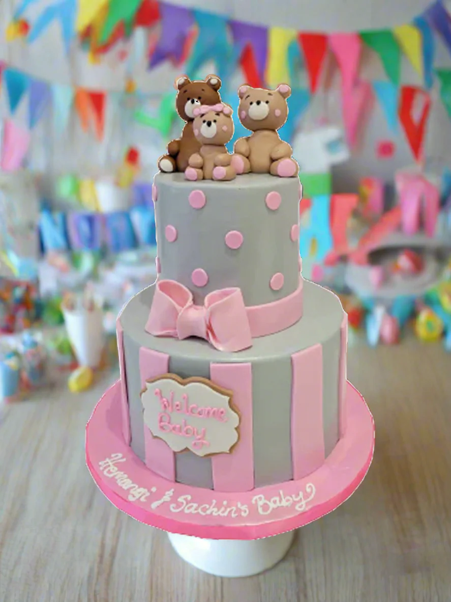 Teddy Bear Family Fondant Cake - Image 3