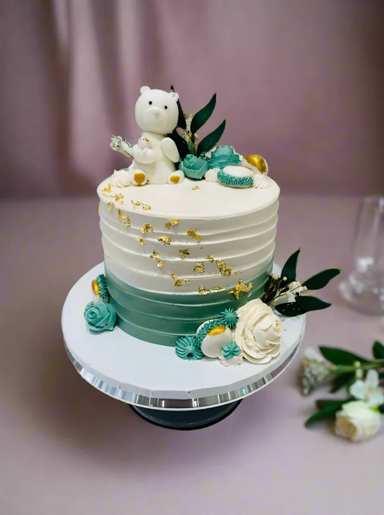 Teddy Cream Birthday Cake - Image 5