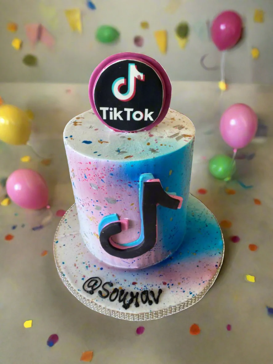 Tiktok Cream Cake - Image 3