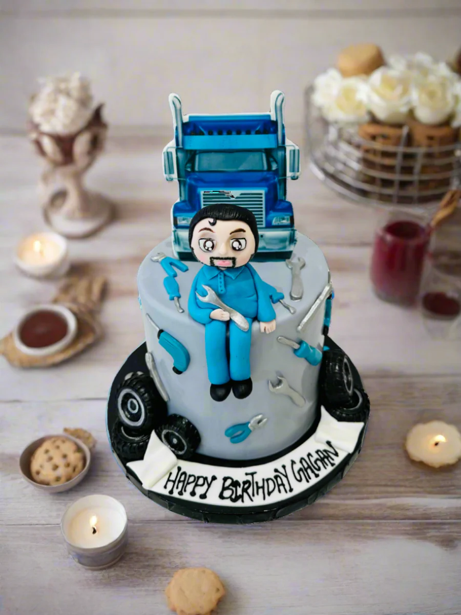Truck & Tools Fondant Cake - Image 4