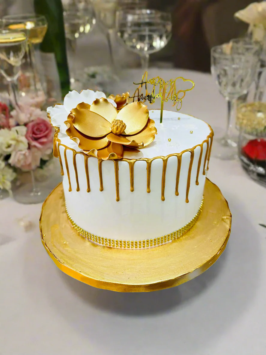 White & Gold Anniversary Floral Cake - Image 3