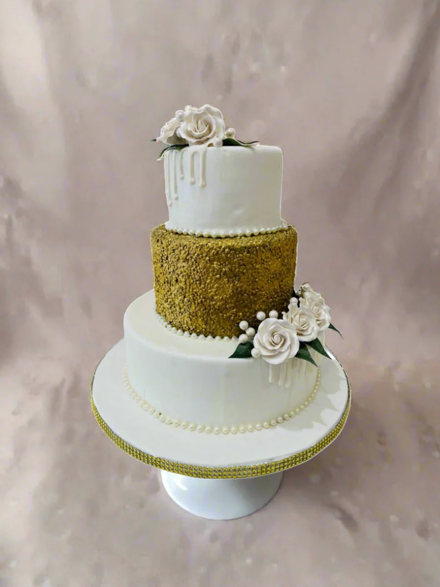 White & Gold Sequin Fondant Wedding Cake - Image 3