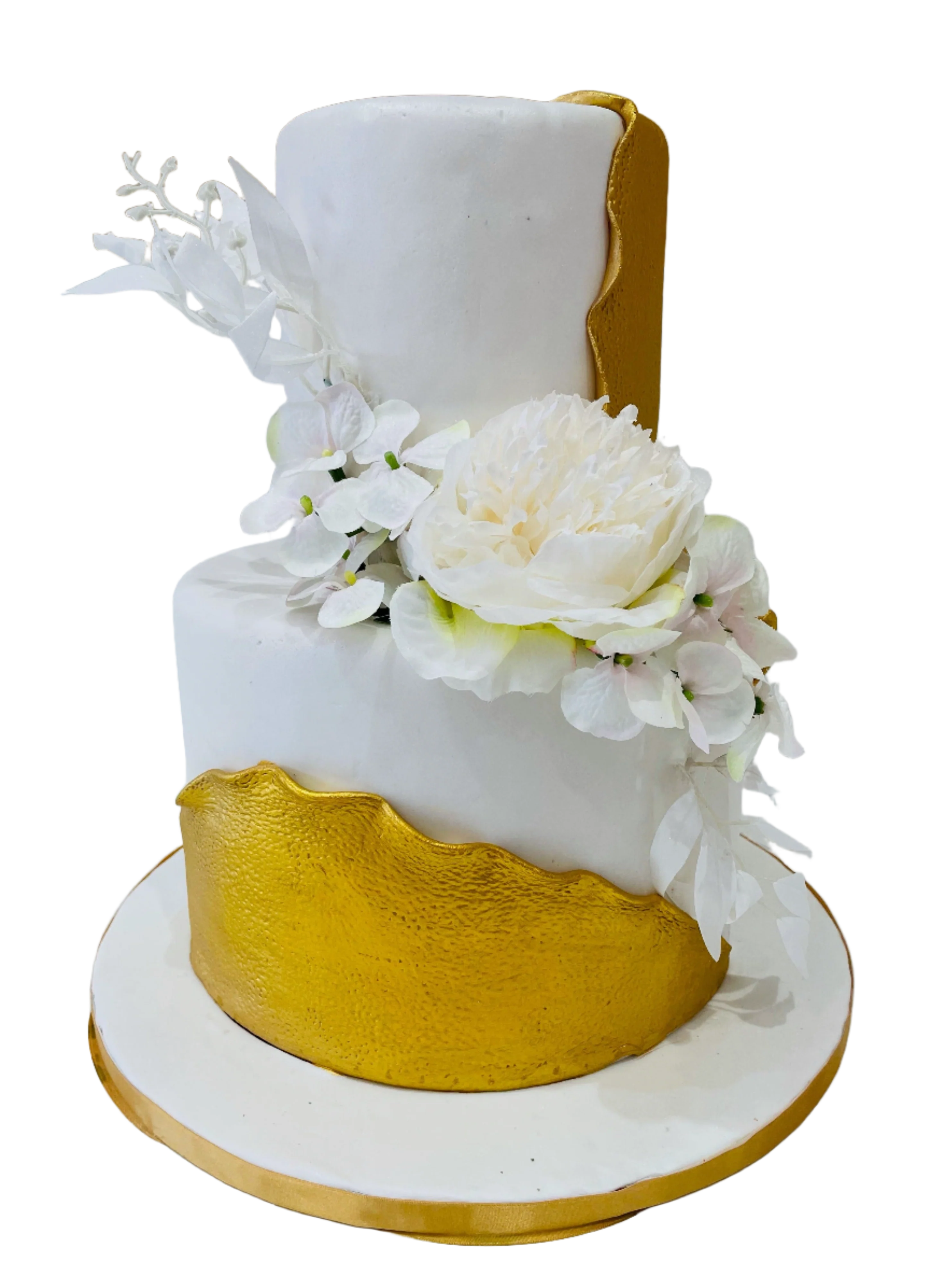 White & Gold Theme Wedding Cake - Image 6